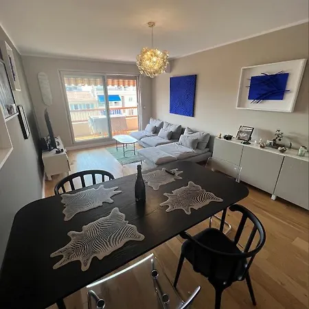 Apartment Beautiful Arty Nice